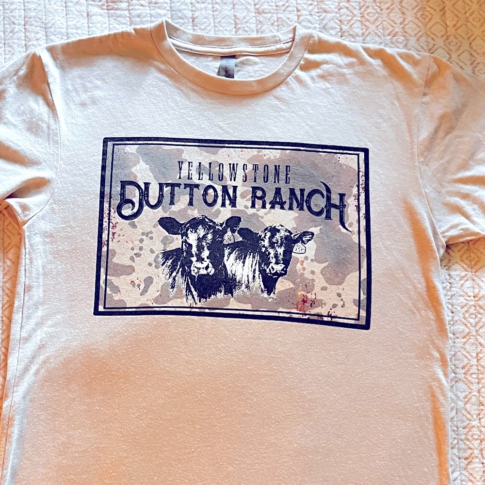 Women’s Dutton Ranch tee